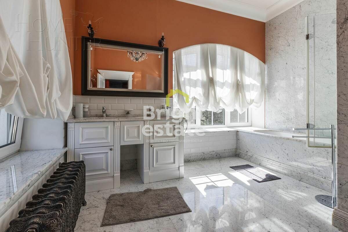 2-этажный коттедж 1 060 м² с отделкой