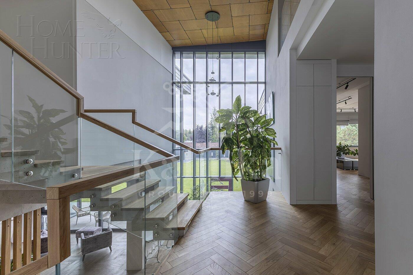 2-этажный коттедж 800 м² с отделкой