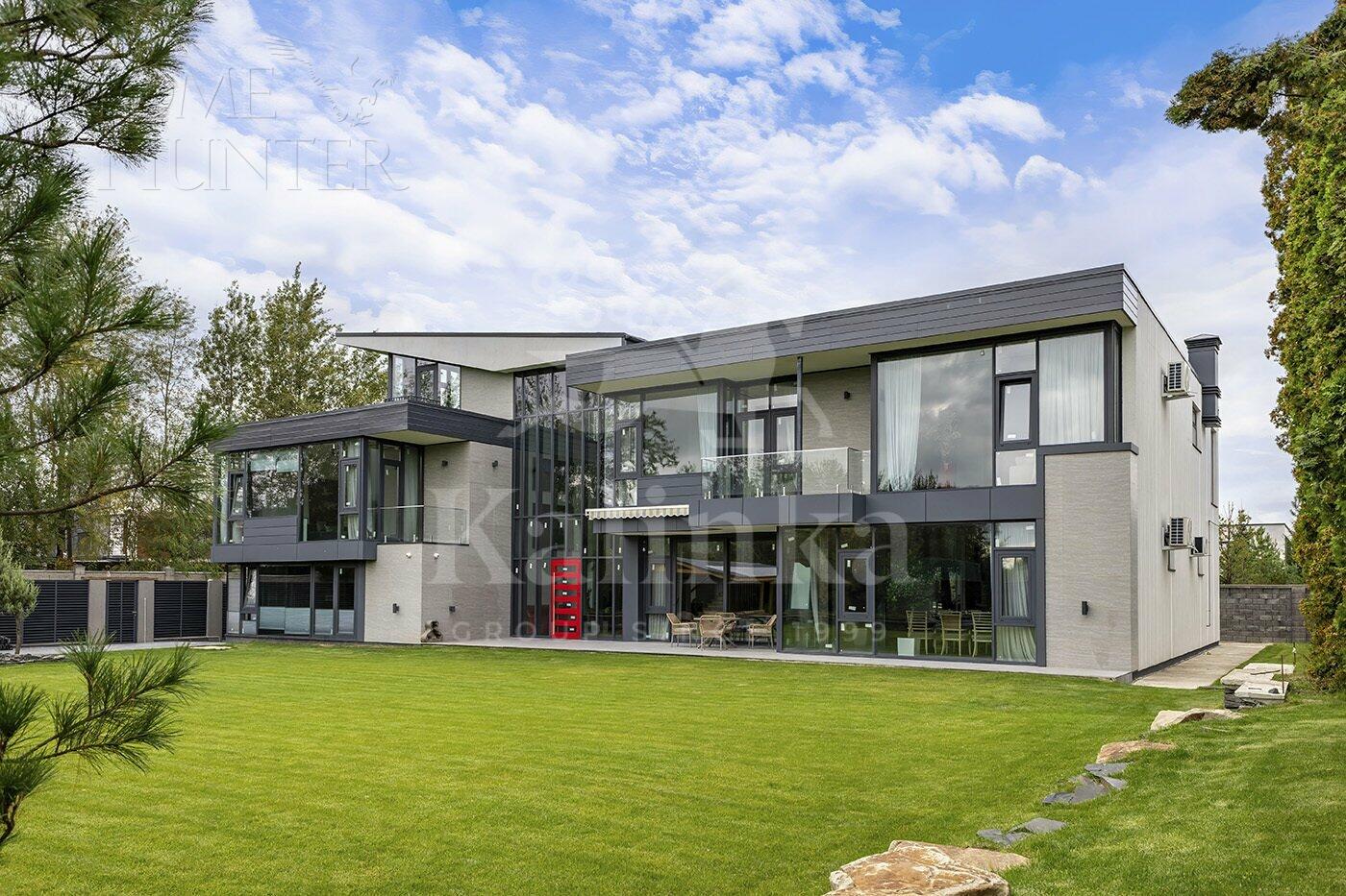 2-этажный коттедж 800 м² с отделкой