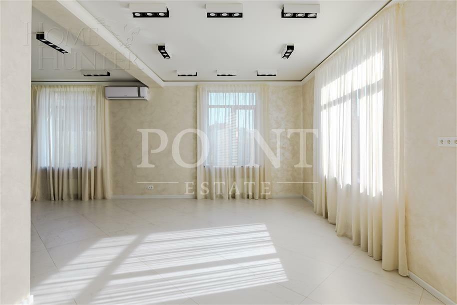 2-этажный коттедж 400 м² с отделкой