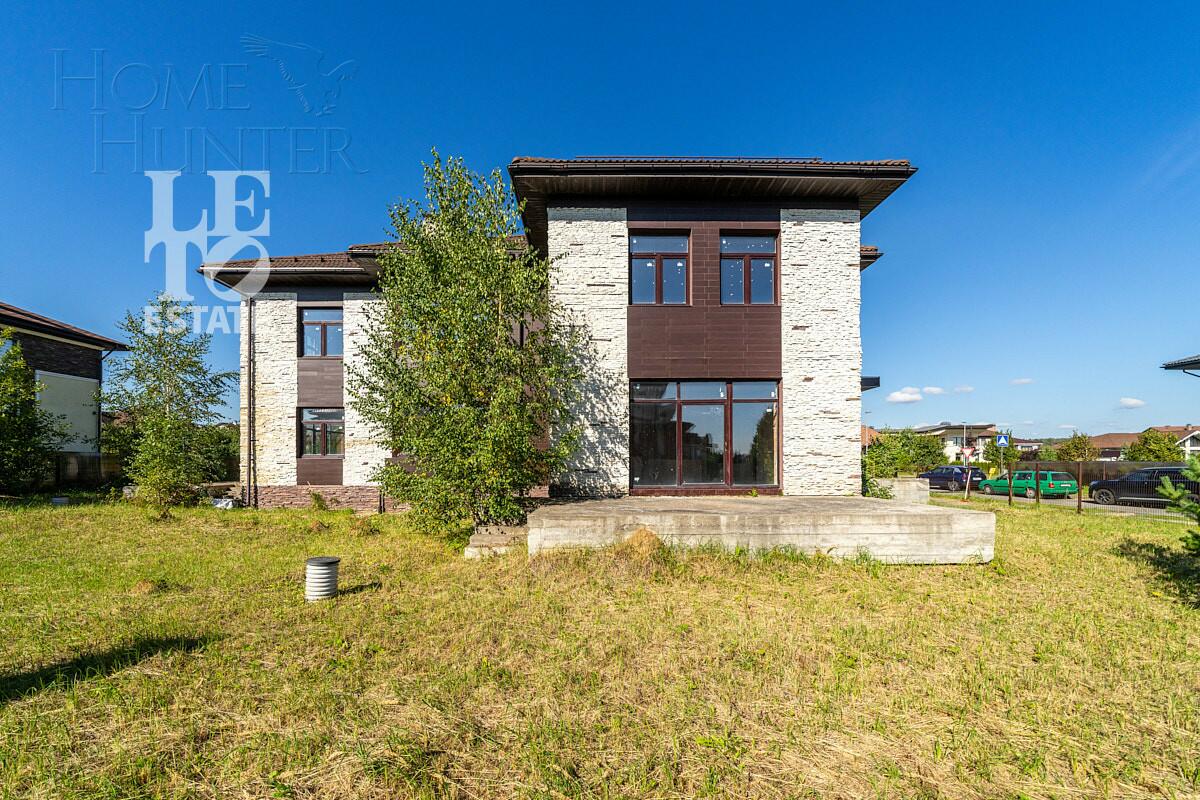 2-этажный коттедж 858 м² без отделки