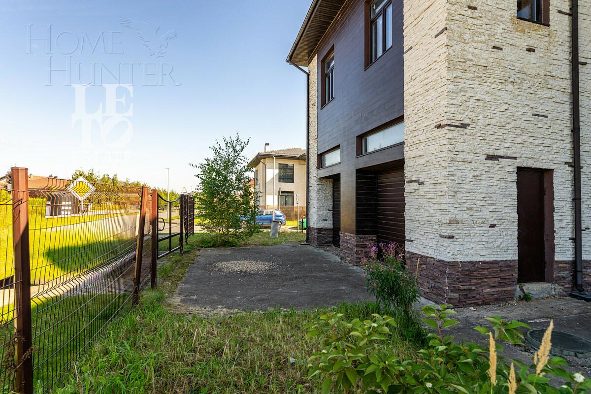 2-этажный коттедж 858 м² без отделки