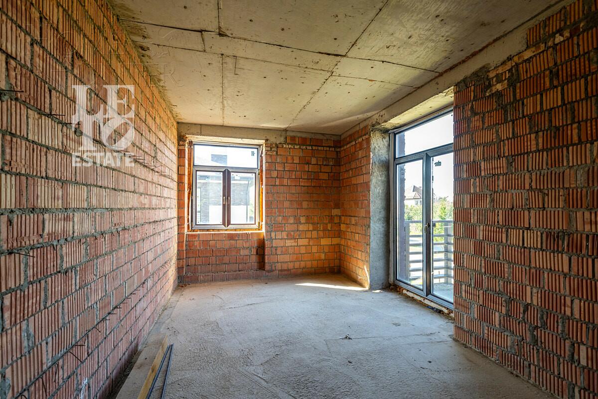 2-этажный коттедж 858 м² без отделки