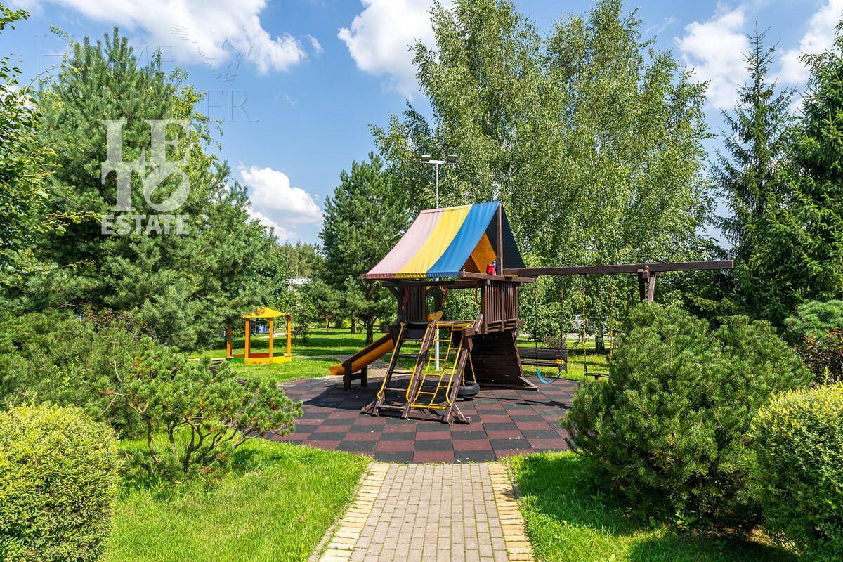 2-этажный коттедж 858 м² без отделки