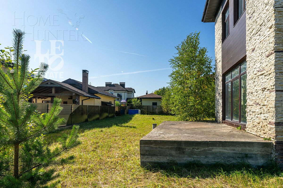 2-этажный коттедж 858 м² без отделки