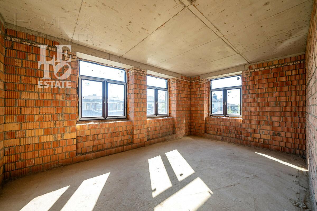 2-этажный коттедж 858 м² без отделки