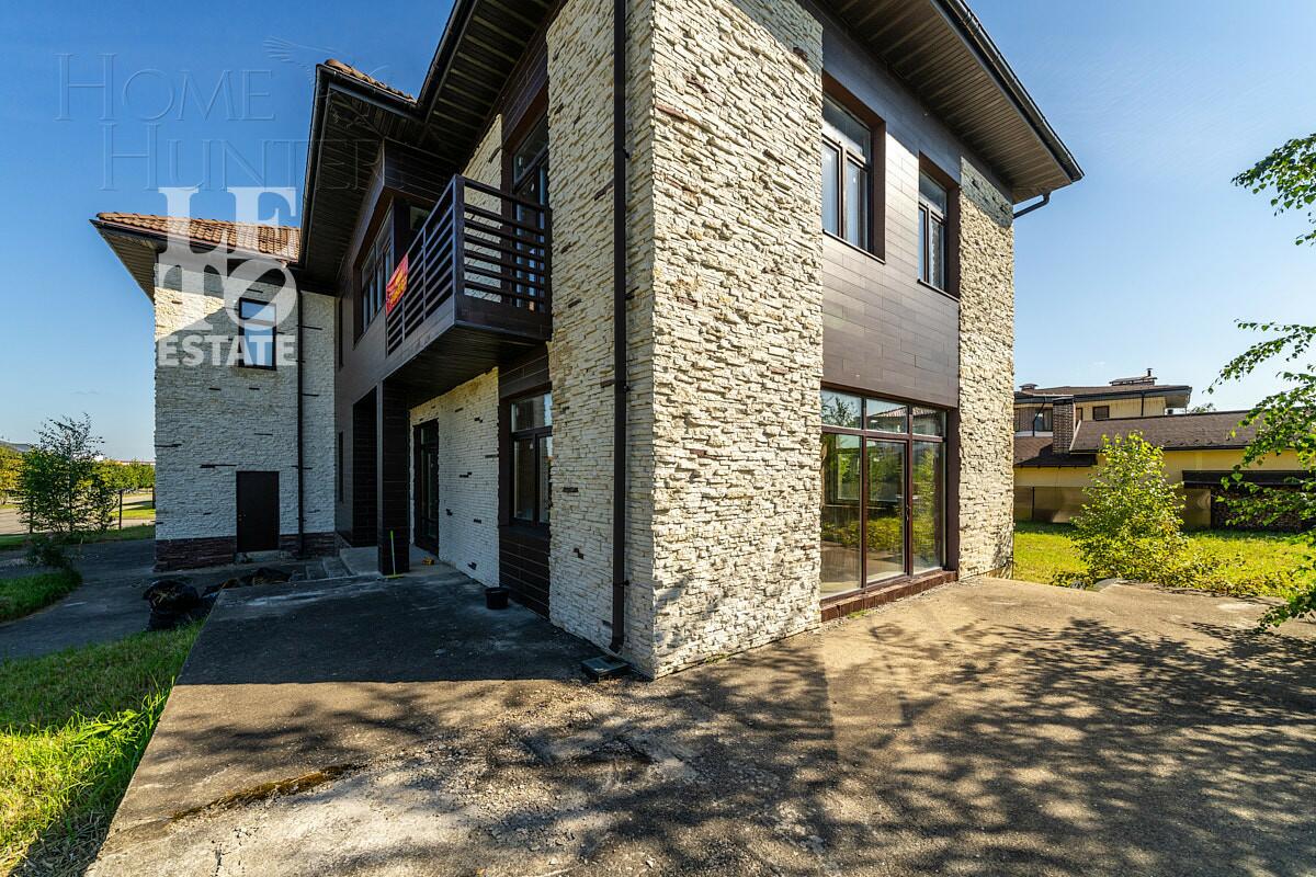 2-этажный коттедж 858 м² без отделки