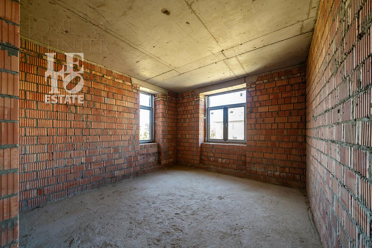 2-этажный коттедж 858 м² без отделки