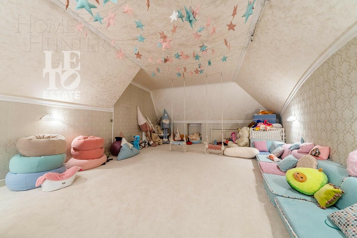 2-этажный коттедж 1 000 м² с отделкой