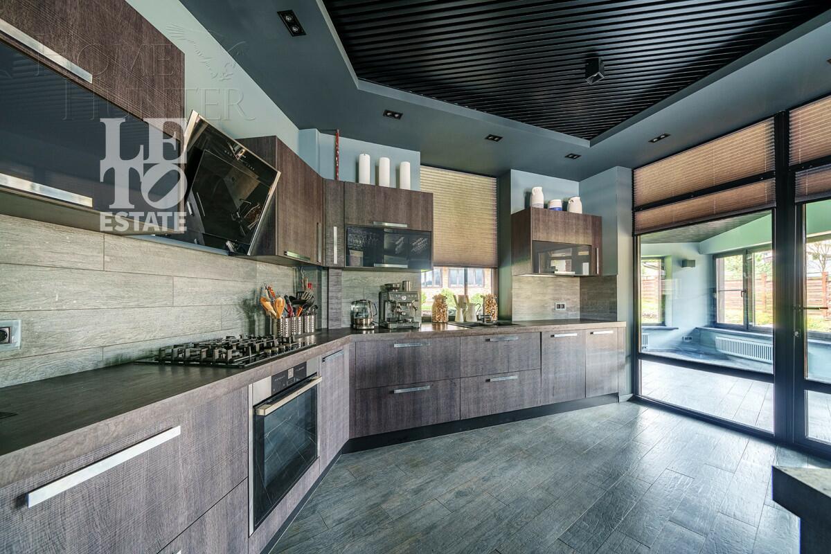 2-этажный коттедж 404 м² с отделкой