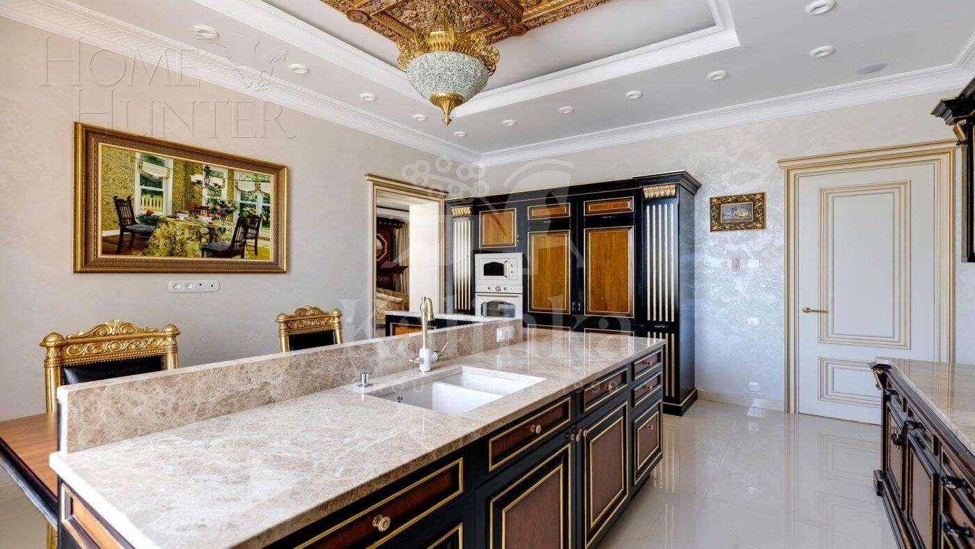 2-этажный коттедж 550 м² с отделкой