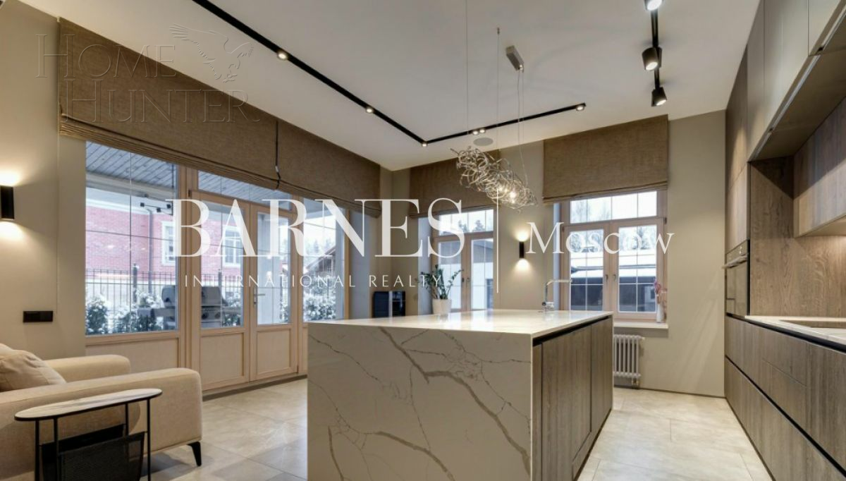 2-этажный коттедж 688 м² с отделкой