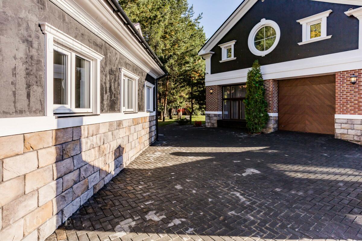 1-этажный коттедж 270 м² с отделкой