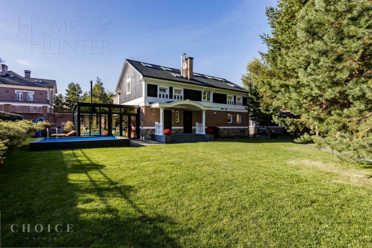 1-этажный коттедж 270 м² с отделкой