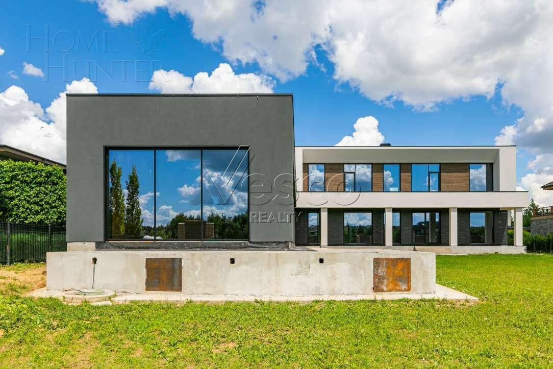 2-этажный коттедж 1 200 м² без отделки