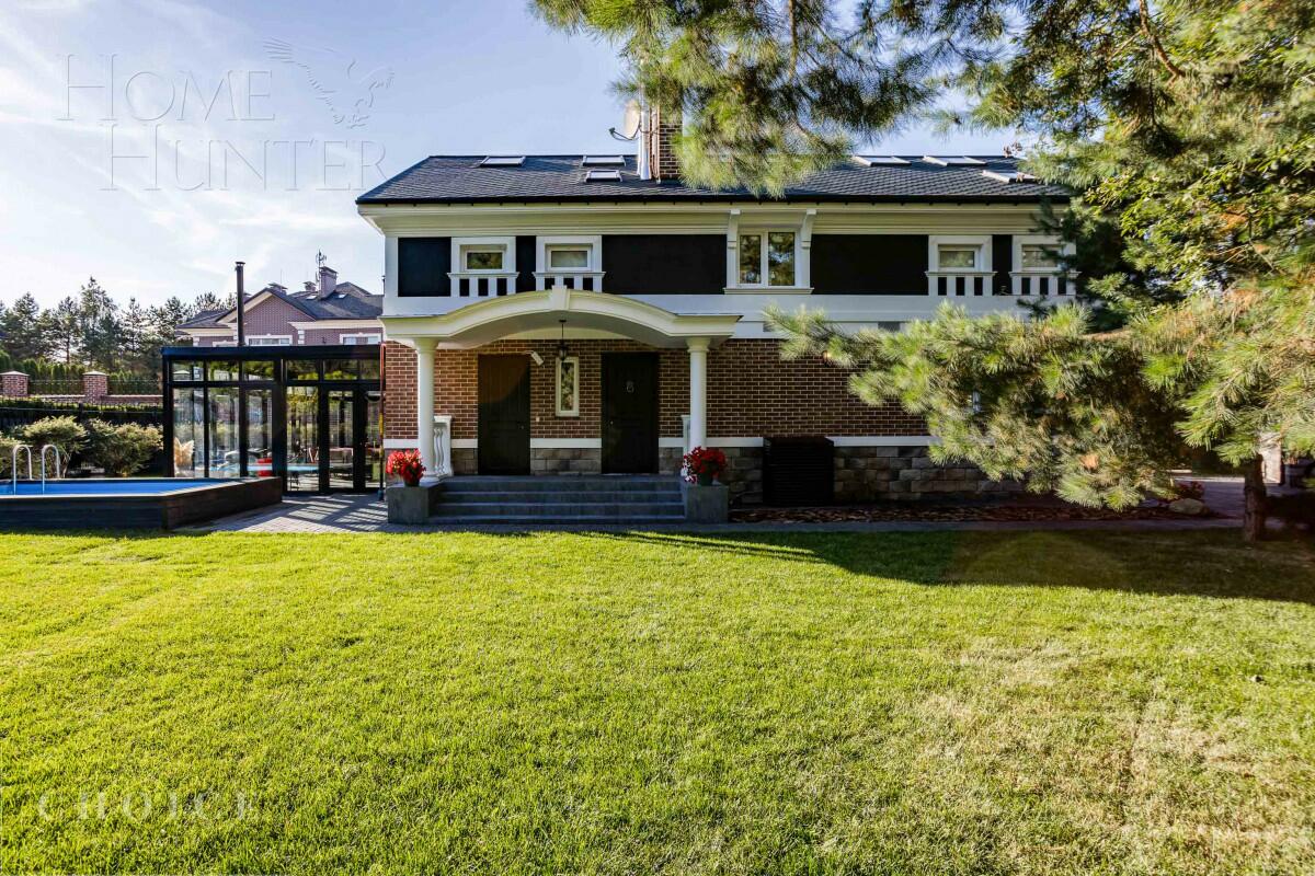 1-этажный коттедж 270 м² с отделкой