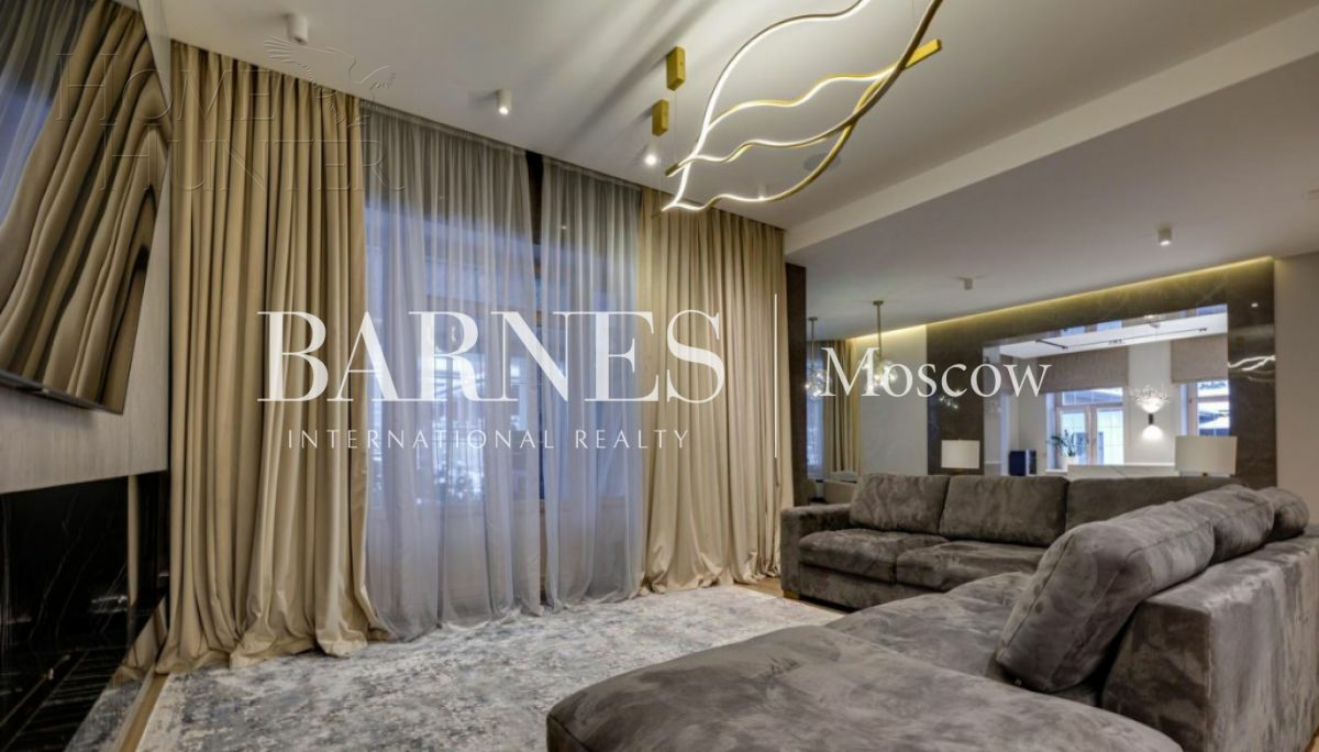 2-этажный коттедж 688 м² с отделкой