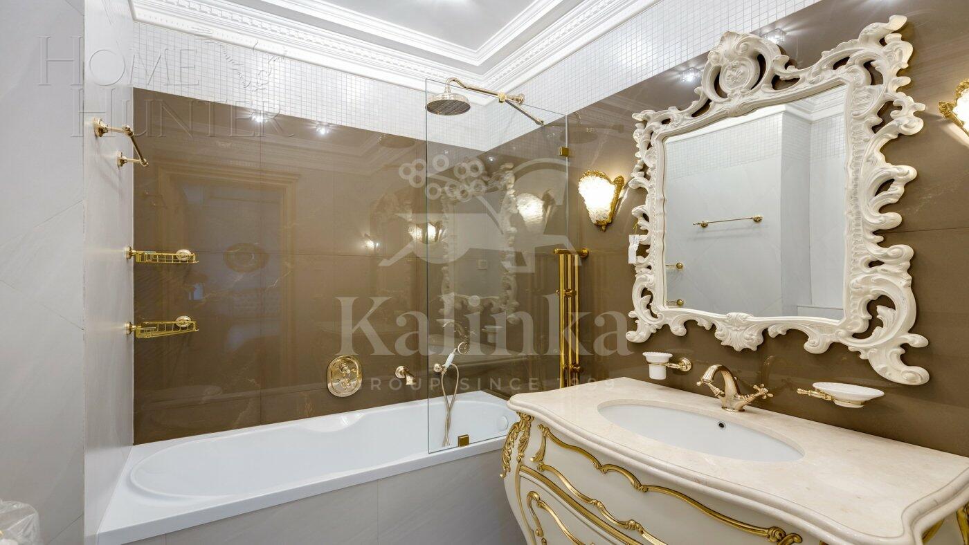 2-этажный коттедж 550 м² с отделкой