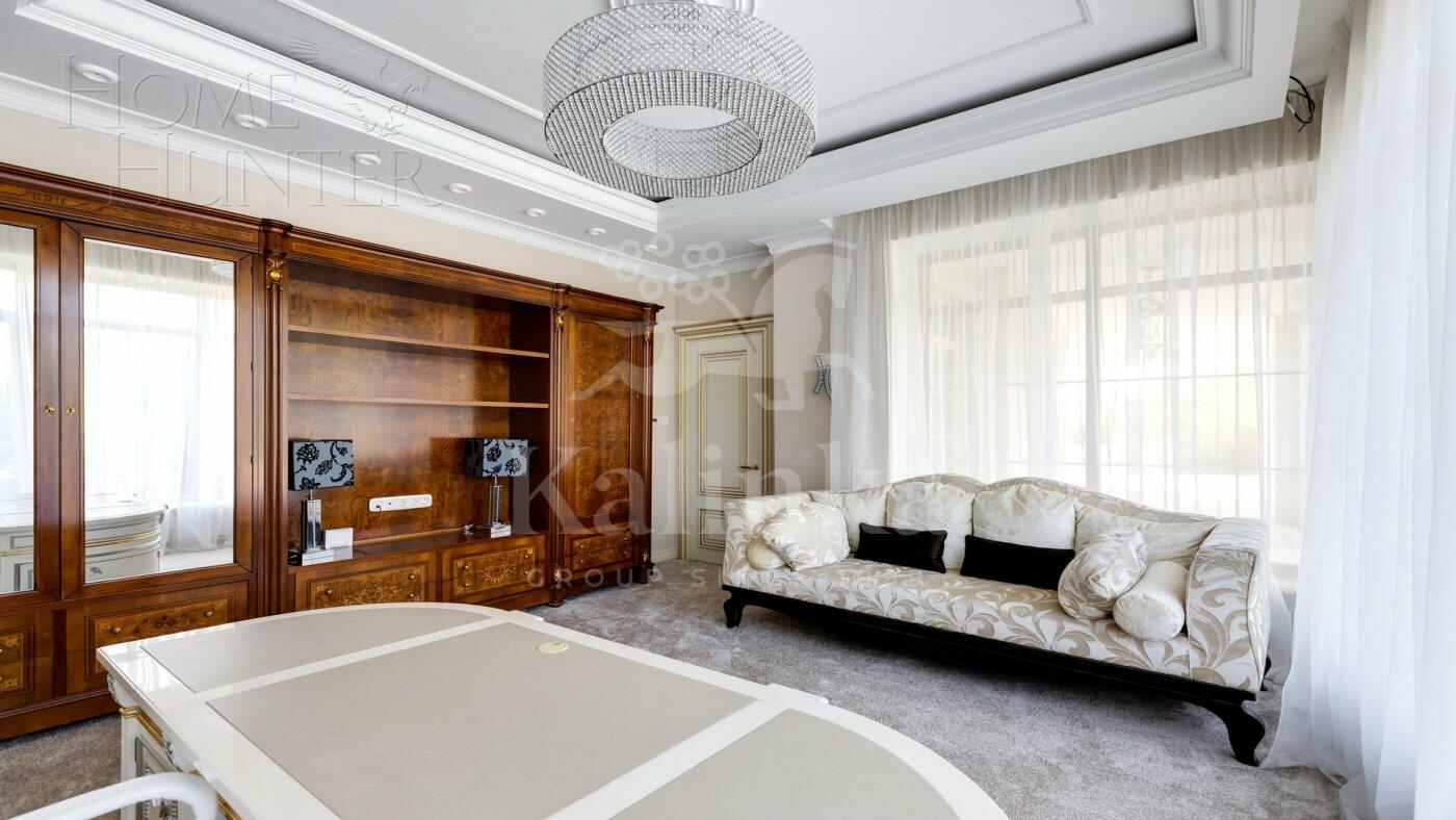 2-этажный коттедж 550 м² с отделкой