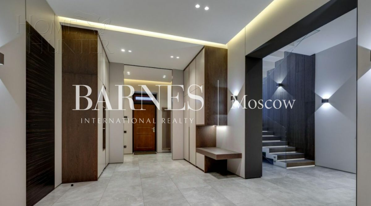 2-этажный коттедж 688 м² с отделкой