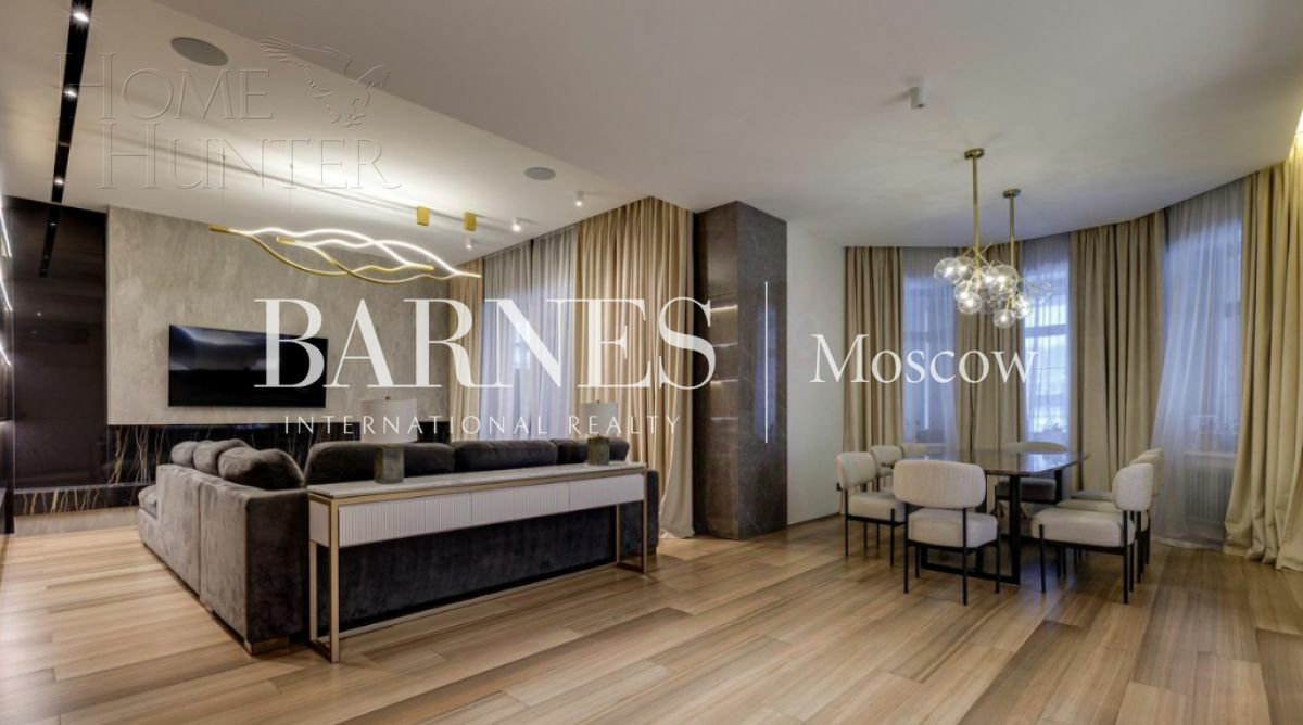 2-этажный коттедж 688 м² с отделкой