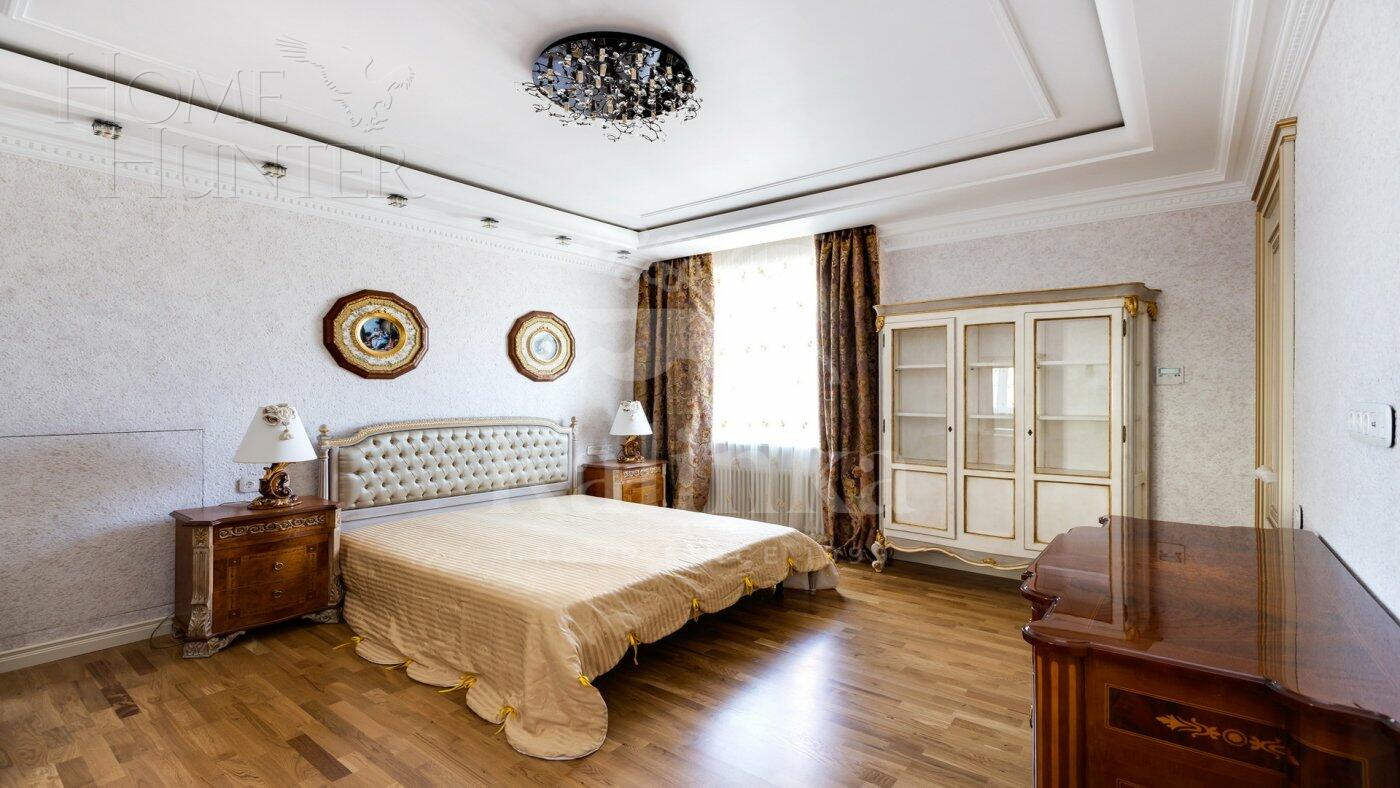 2-этажный коттедж 550 м² с отделкой