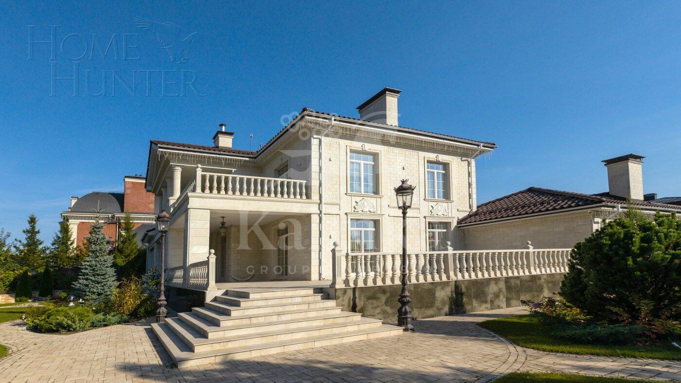 2-этажный коттедж 550 м² с отделкой