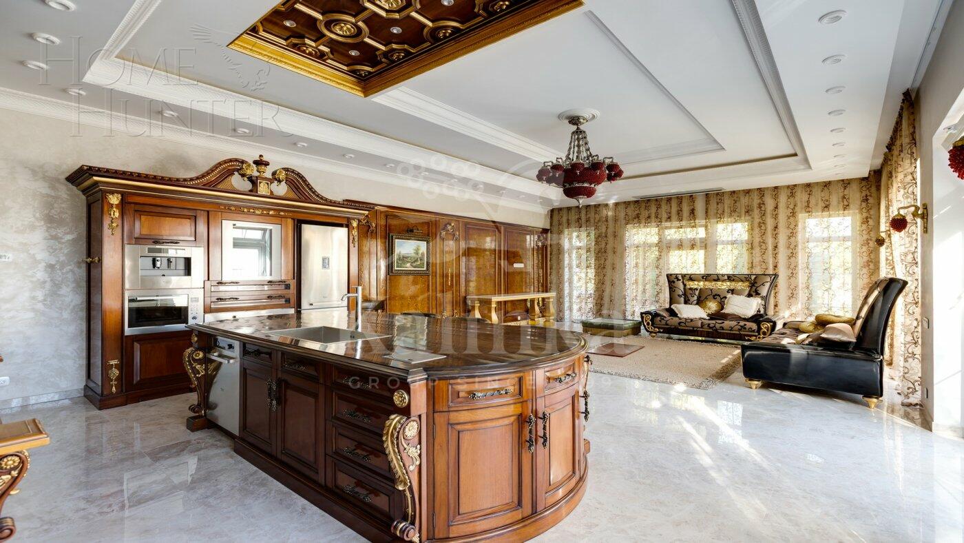 2-этажный коттедж 550 м² с отделкой