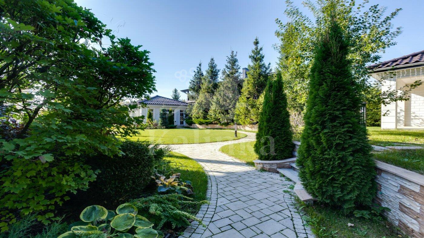 2-этажный коттедж 550 м² с отделкой