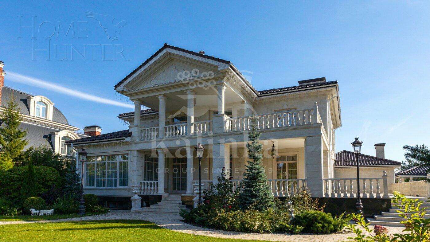 2-этажный коттедж 550 м² с отделкой