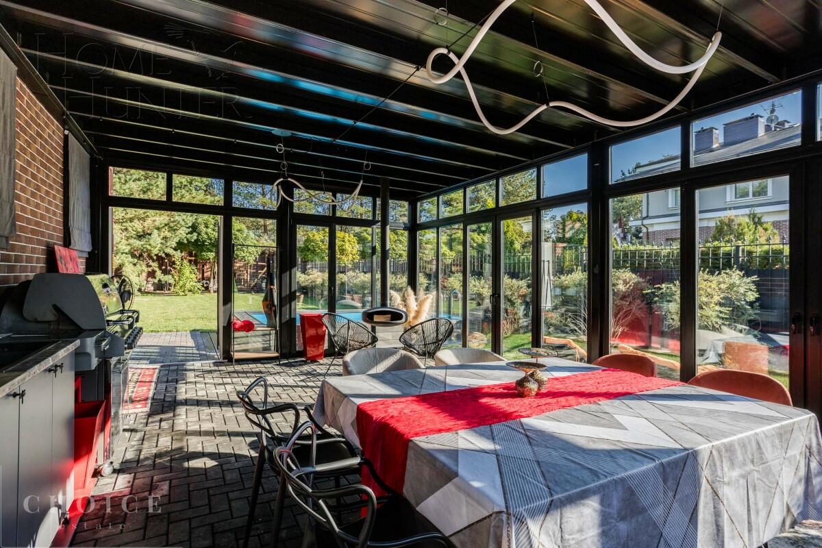 1-этажный коттедж 270 м² с отделкой