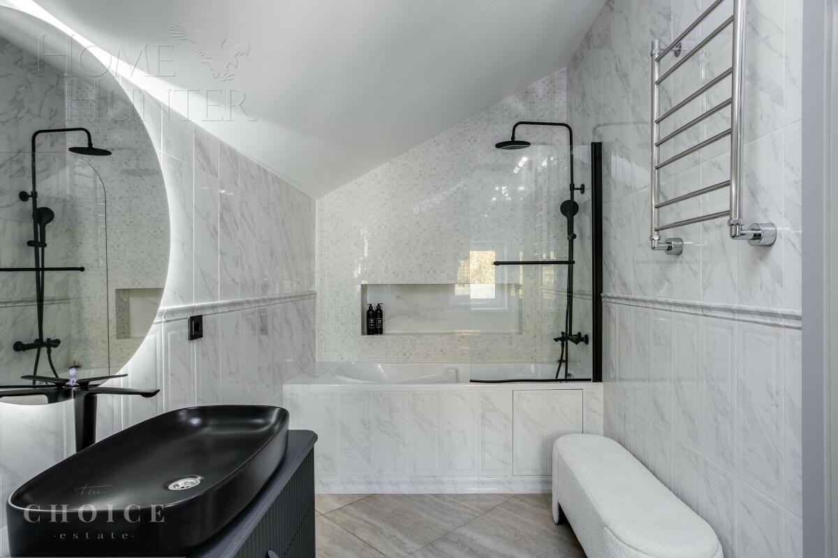 1-этажный коттедж 270 м² с отделкой