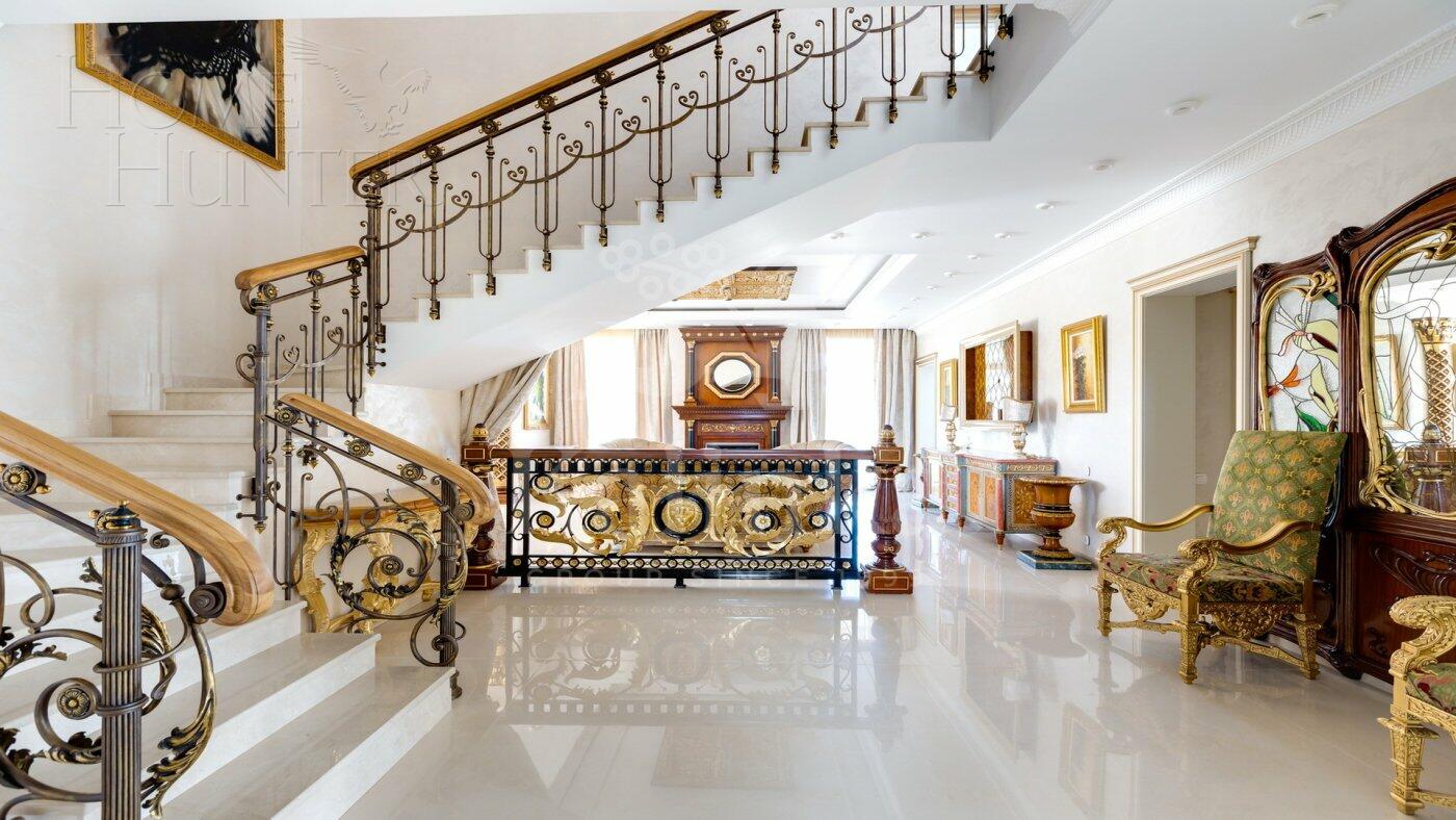 2-этажный коттедж 550 м² с отделкой