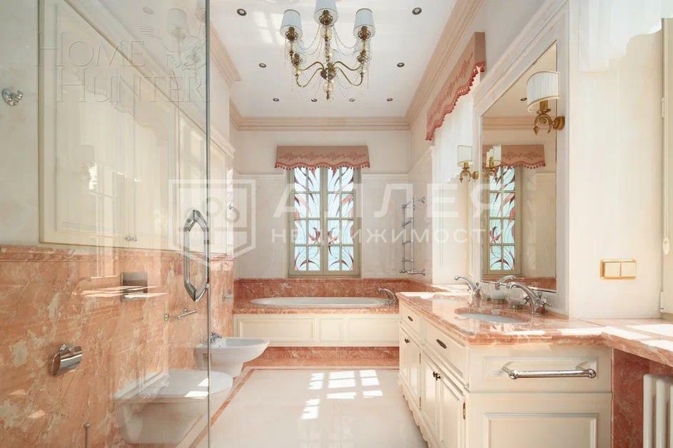 2-этажный коттедж 1 211 м² с отделкой