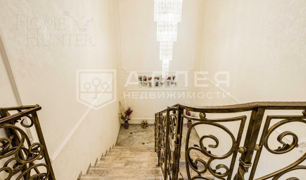 2-этажный таунхаус 390 м² с отделкой