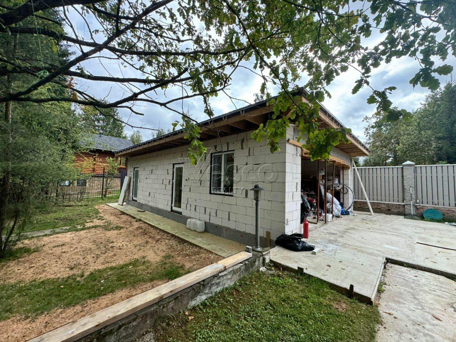 2-этажный коттедж 450 м² без отделки