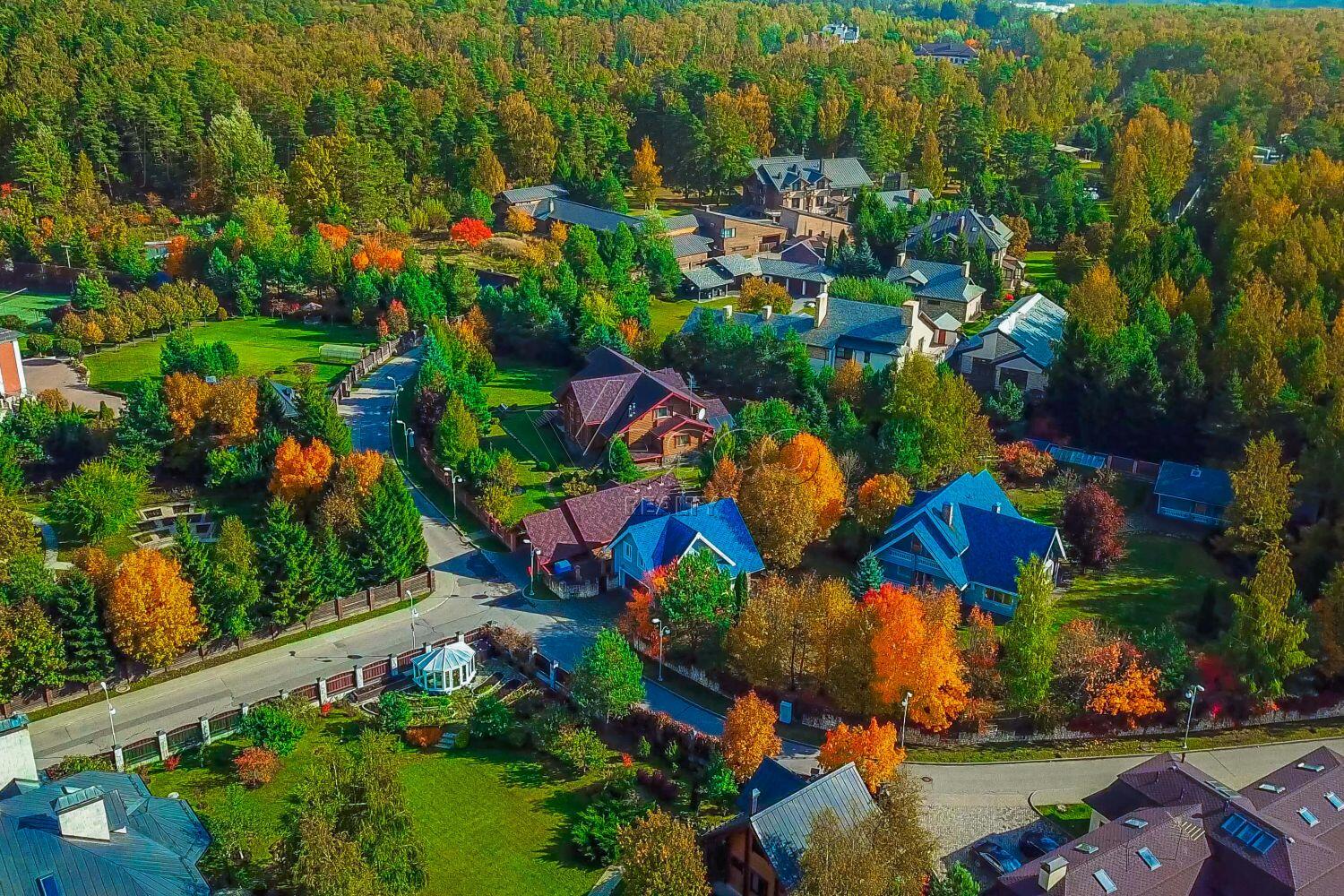 Участок 54.6 сот. в охраняемом поселке