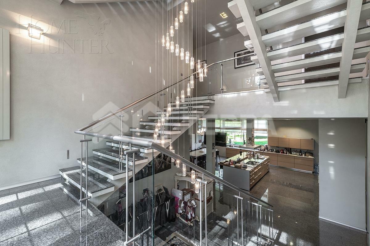 2-этажный коттедж 1 230 м² с отделкой