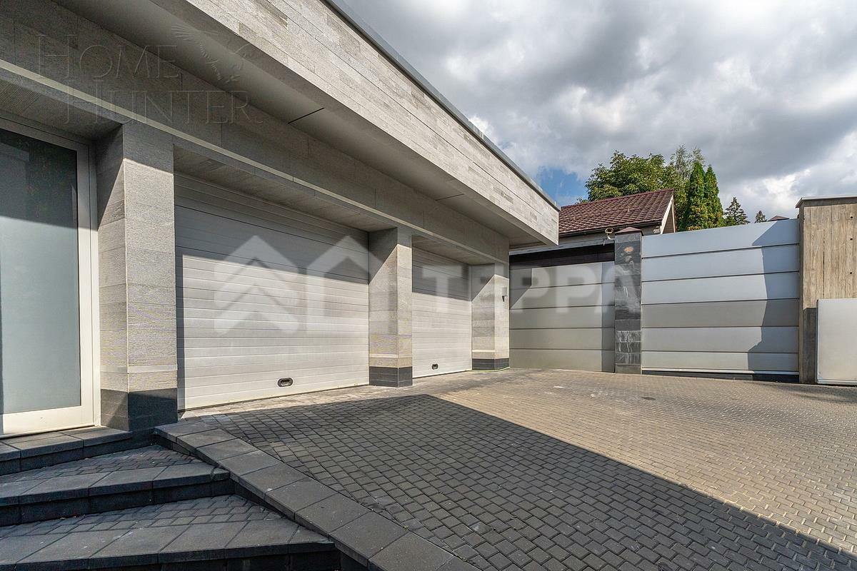 2-этажный коттедж 1 230 м² с отделкой