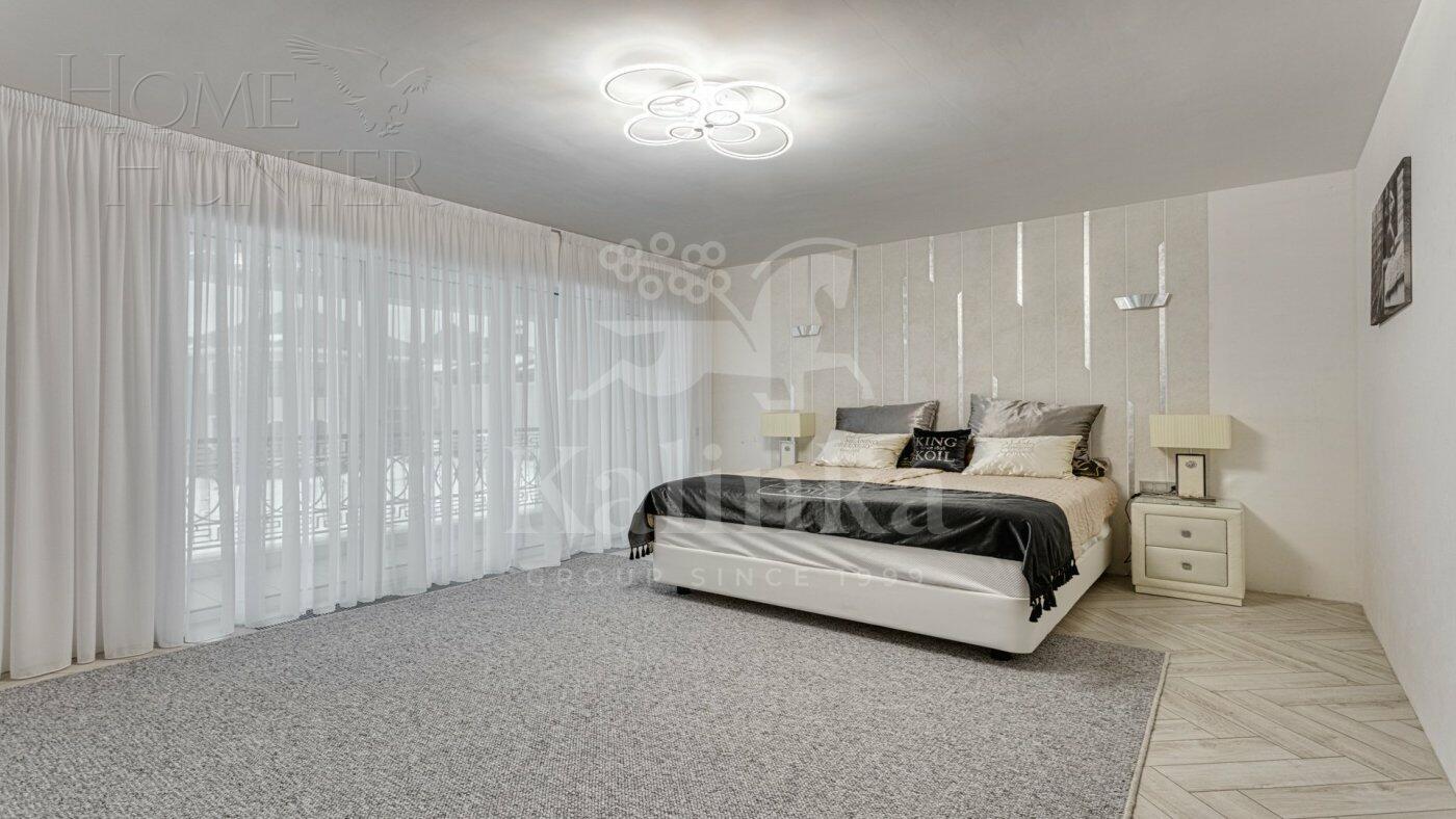 2-этажный коттедж 250 м² с отделкой