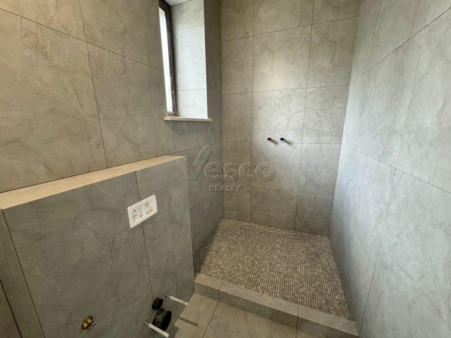 2-этажный коттедж 450 м² без отделки