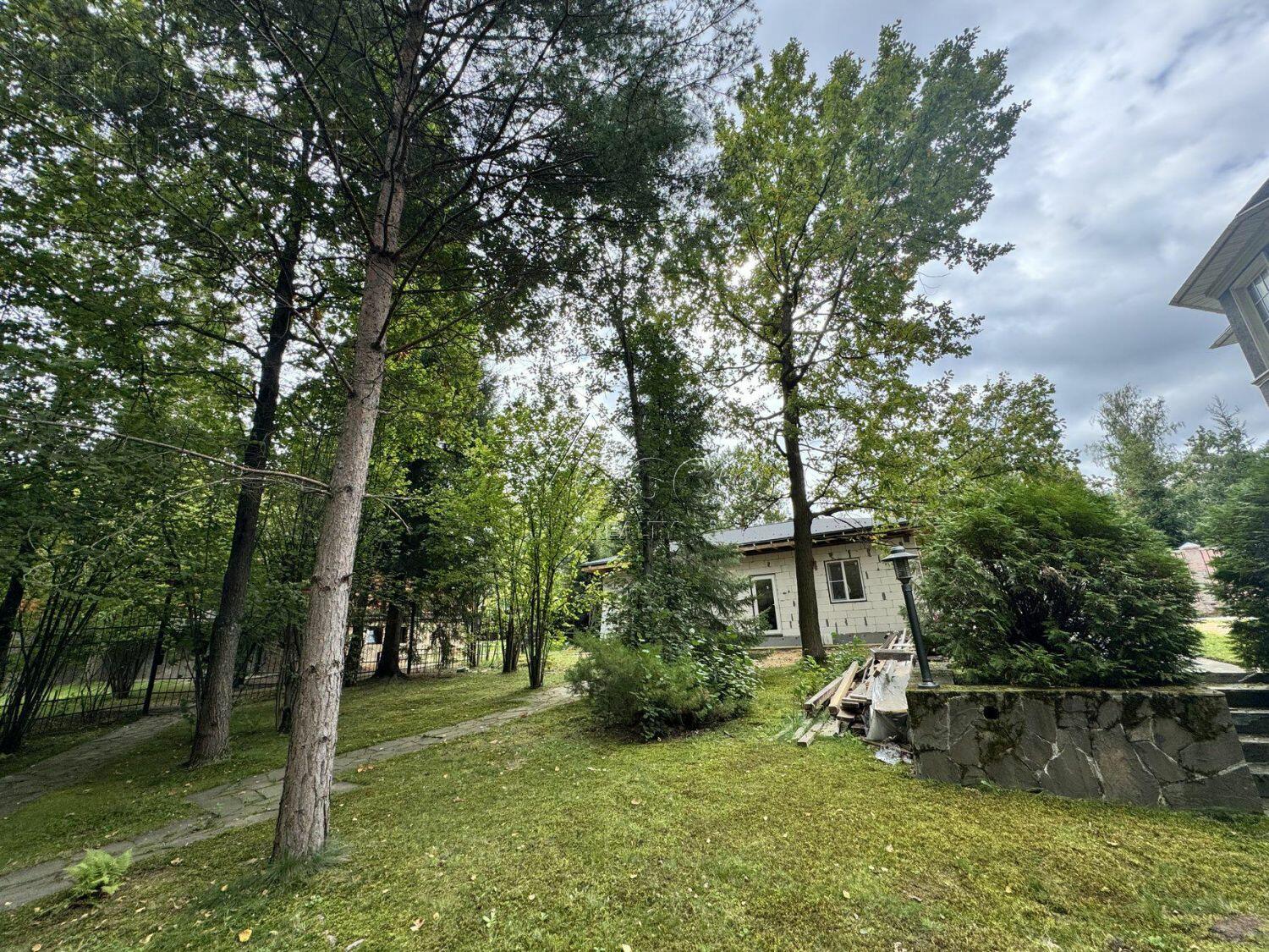 2-этажный коттедж 450 м² без отделки