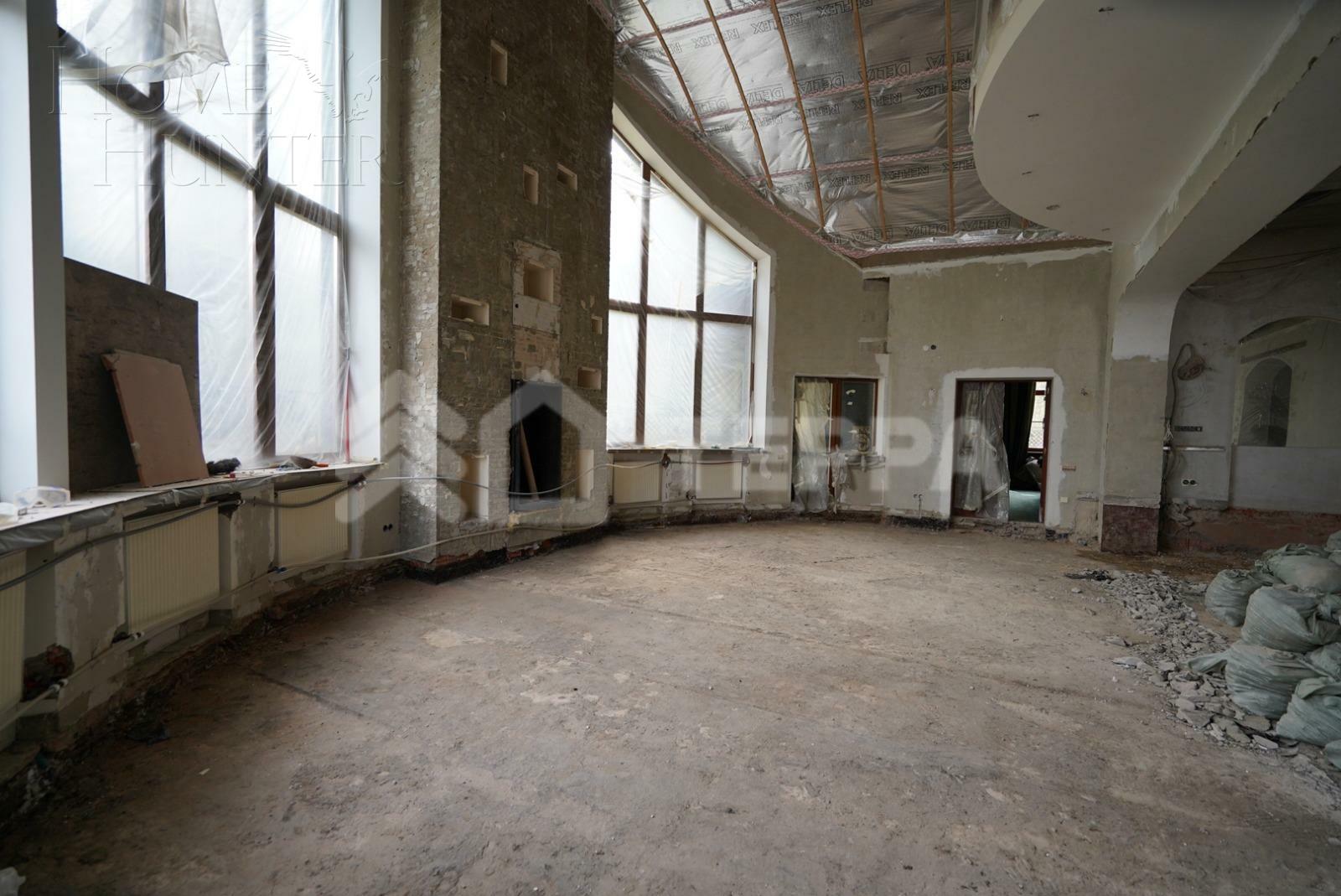 3-этажный коттедж 700 м² без отделки