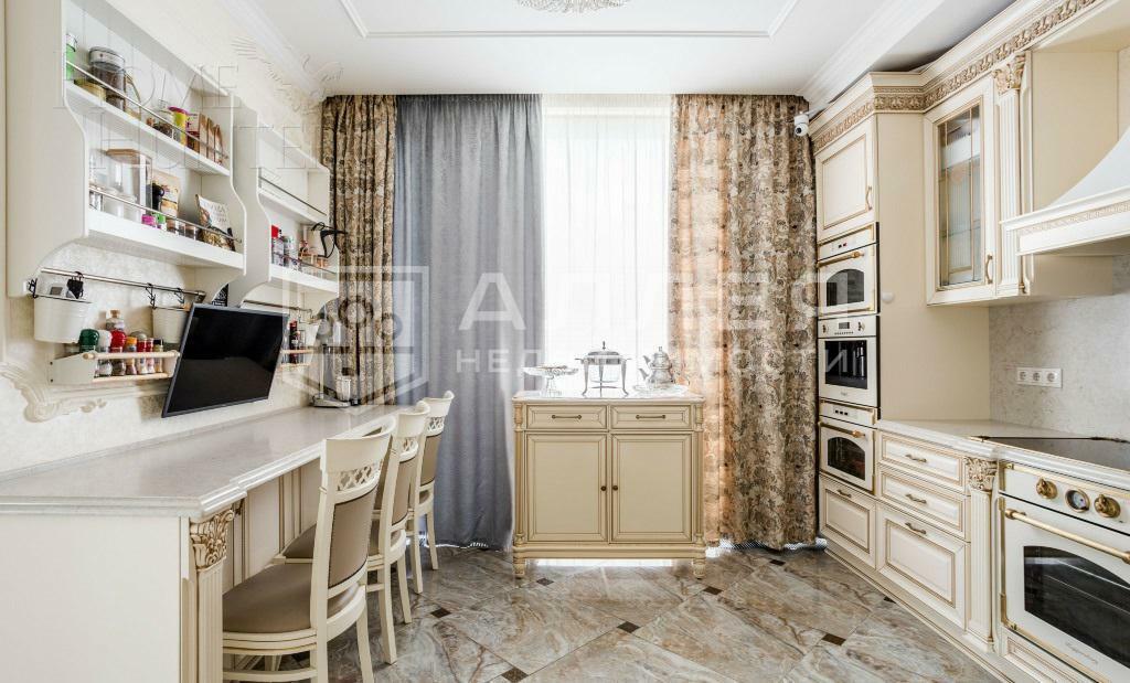 2-этажный таунхаус 390 м² с отделкой