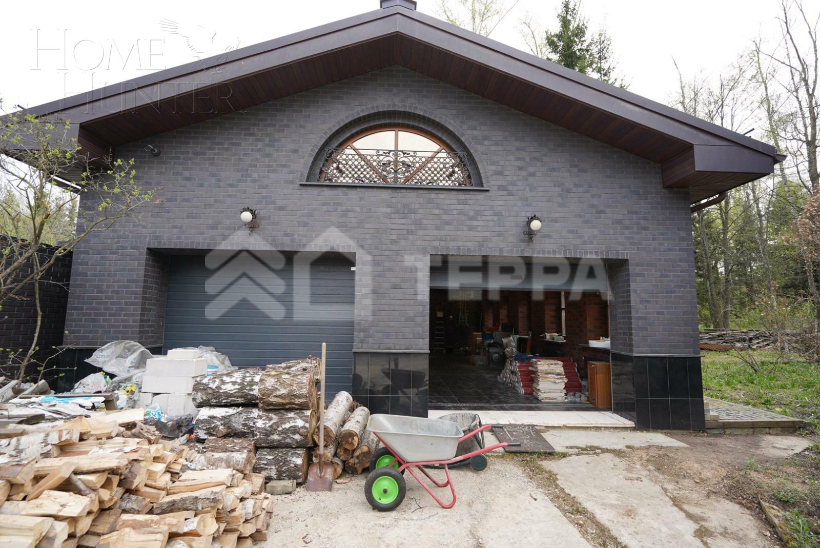 3-этажный коттедж 700 м² без отделки