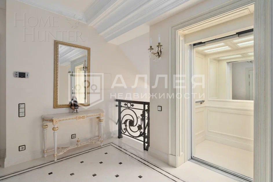 2-этажный коттедж 1 211 м² с отделкой