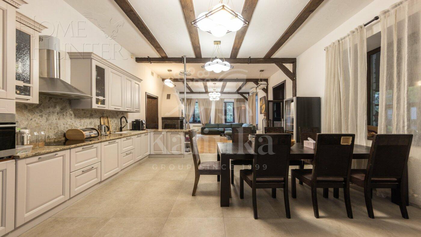 2-этажный коттедж 600 м² с отделкой