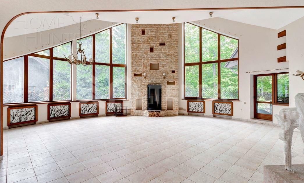 3-этажный коттедж 700 м² без отделки