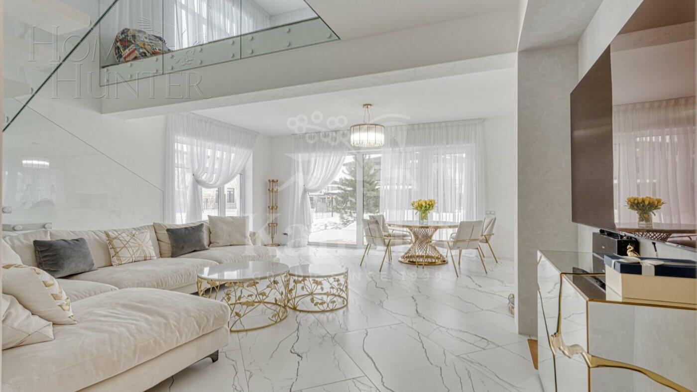 2-этажный коттедж 250 м² с отделкой