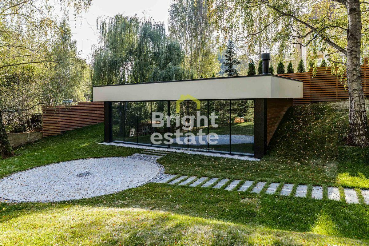 2-этажный коттедж 650 м² с отделкой